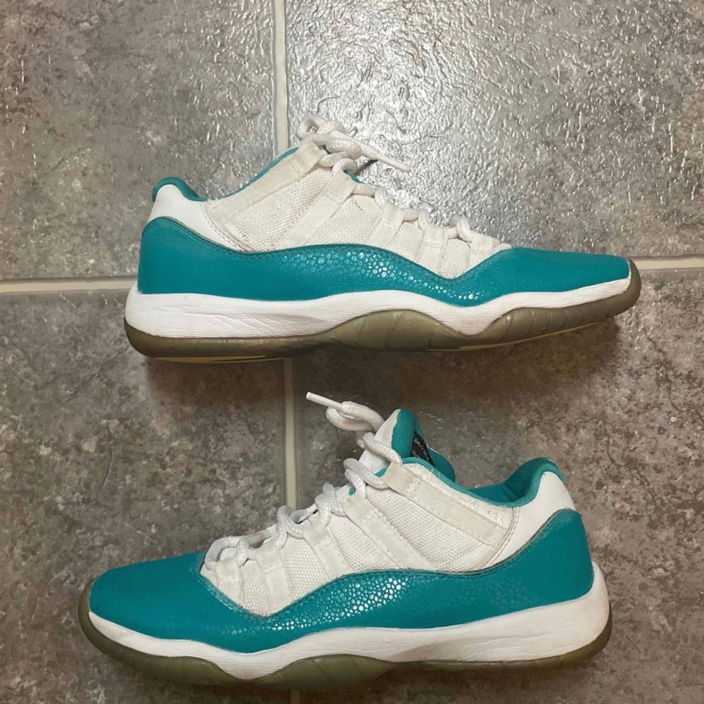 Jordan Retro 11 GS Low Aqua Turbo Green Safari